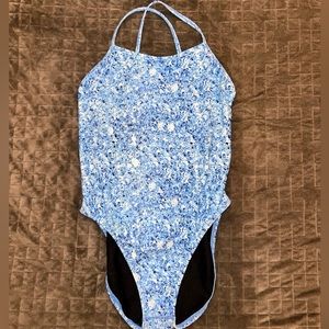 Jolyn Brandon Size 32 (used 1 practice)